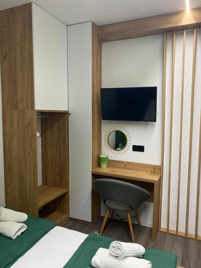 Deluxe Apartment Tuzla Luaran gambar